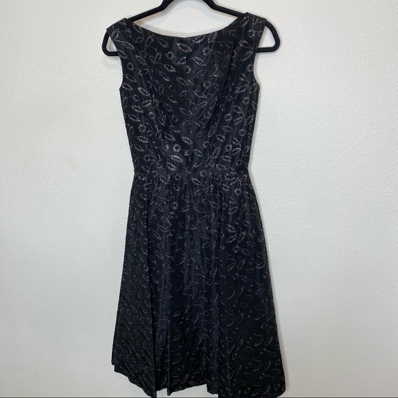 Vintage Suzy Perette New York Black embroidered floral 1950’s Dress - Picture 2 of 13